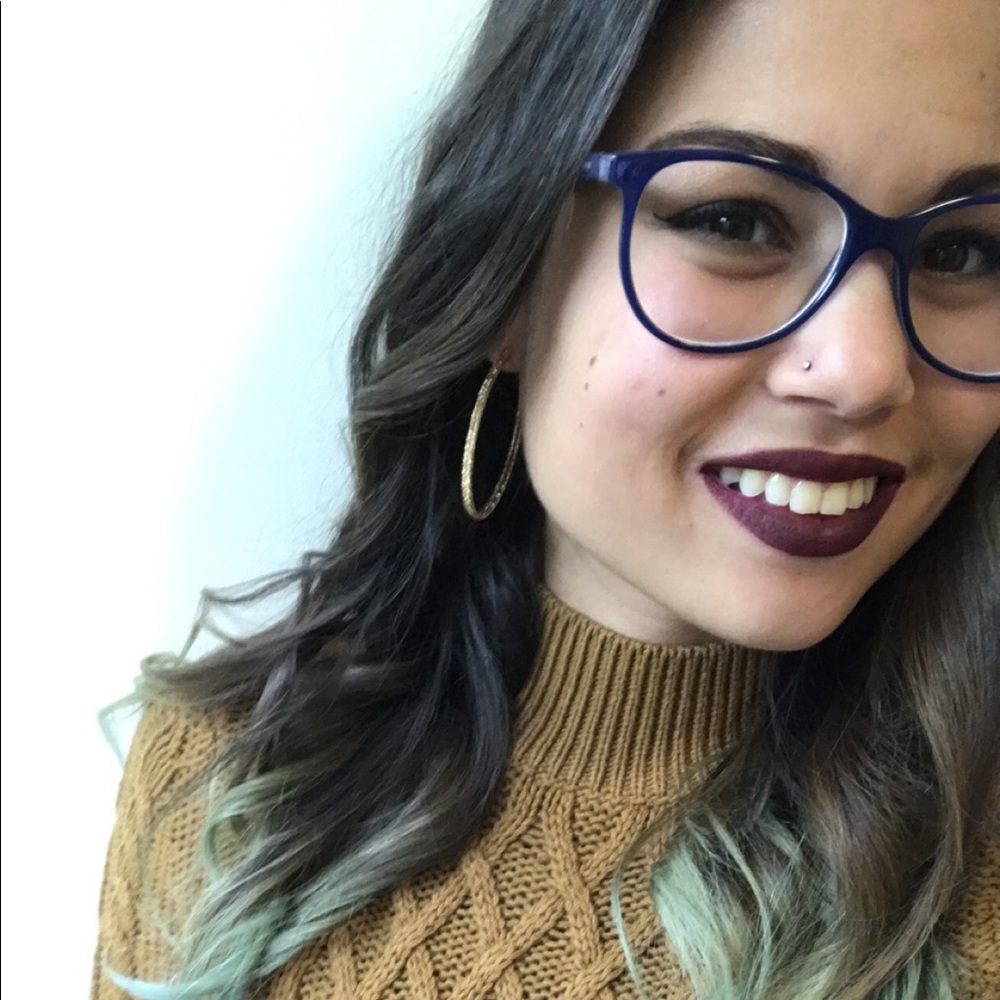 Meet your Posher, Allyssa